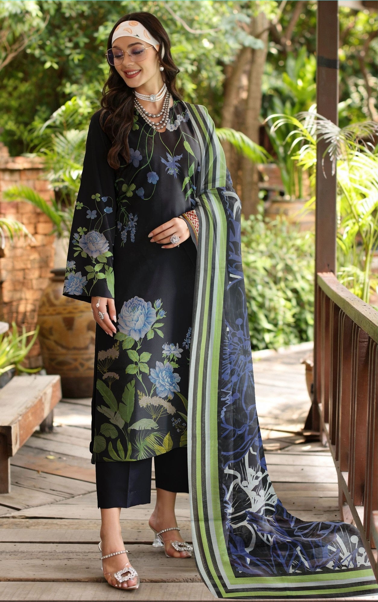 Preesa Premium Lawn – 3PC Printed unstitched Vol-1 D-5