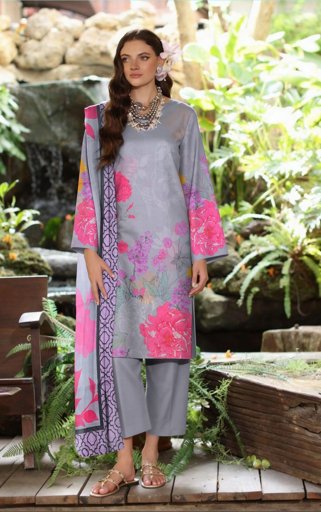 Preesa Premium Lawn – 3PC Printed unstitched Vol-1 D-8